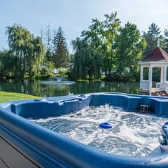 Country Cottage · Country Cottage