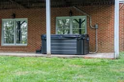 Hunter's Cove · 3BR 3 Bath home with hot tub next to Cave Run La - Image 3