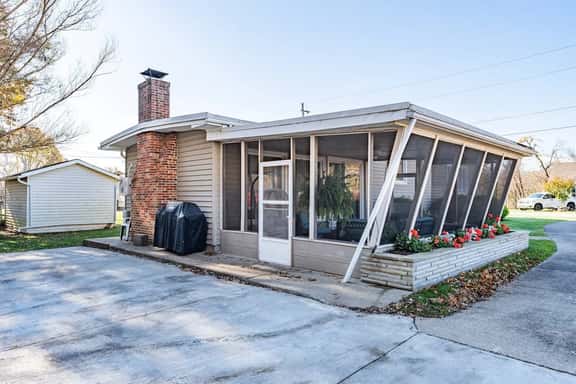 The Corner House - Image 1