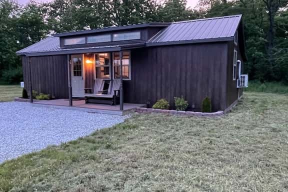 White Pine Cottage · White Pine Cottage - Image 1