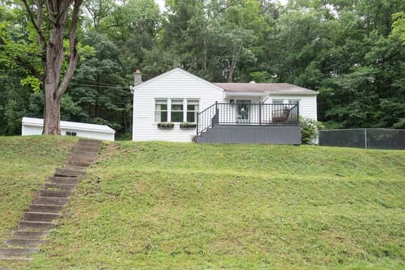 Laurel Hill - Image 1