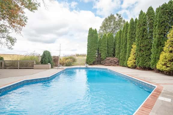 Cozy Cow Homestead with pool! · Cozy Cow Homestead! - Image 1