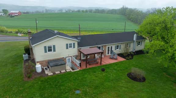 Scenic View Lodging · Scenic View Lodging - Image 3