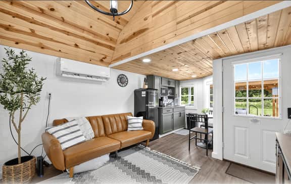 Hillenbrand Hideaway - Image 5