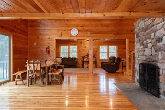 Fisher Mountain Retreat · Fisher Mountain Retreat - Image 4