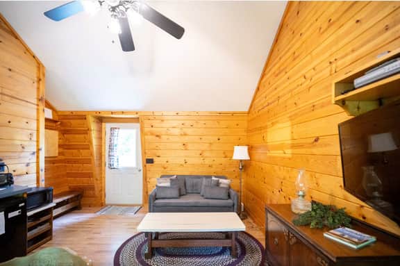 Bethel Bungalow @ Agape Aldea - Image 4