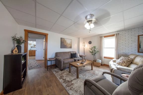 Wayfarer Inn · Wayfarer Inn - Image 1